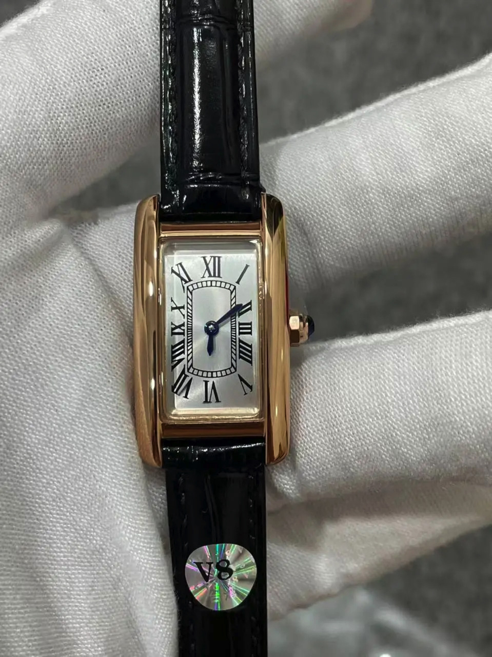 Women Wristwatch AAA Quality Quartz Movement Black Leather Strap Rose Gold Bezel Roman Numeral Scale Dial Luxury Classic Durable Daily Wear