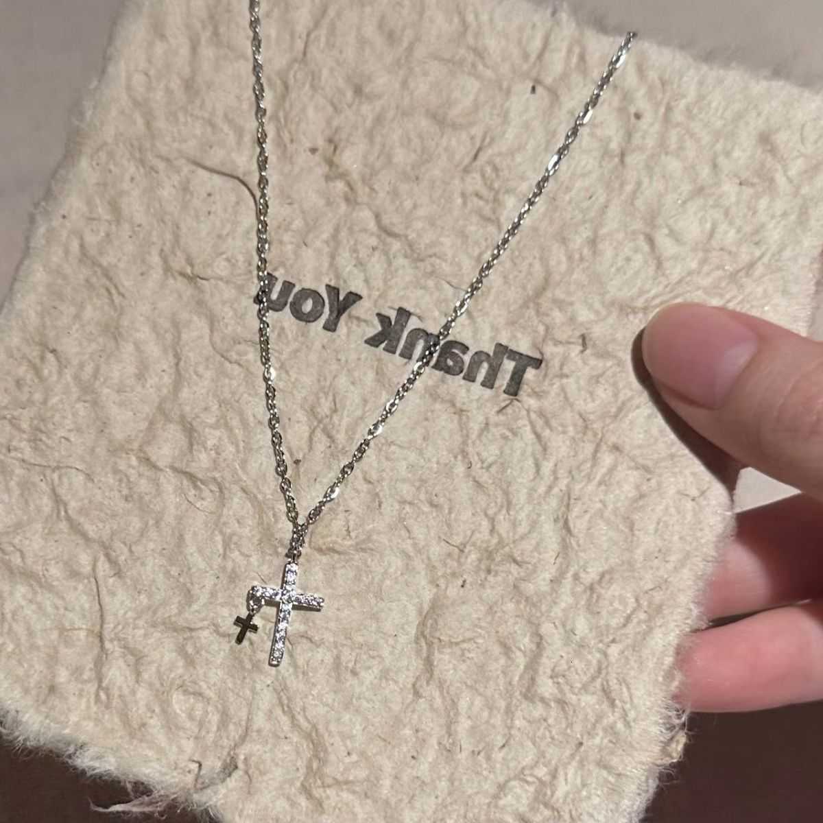 Stainless Fashion Simple Steel Cross Necklaces for Women Luxury Design Metal Zircon Clavicle Chain Choker Jewelry Birthday GiftT260916