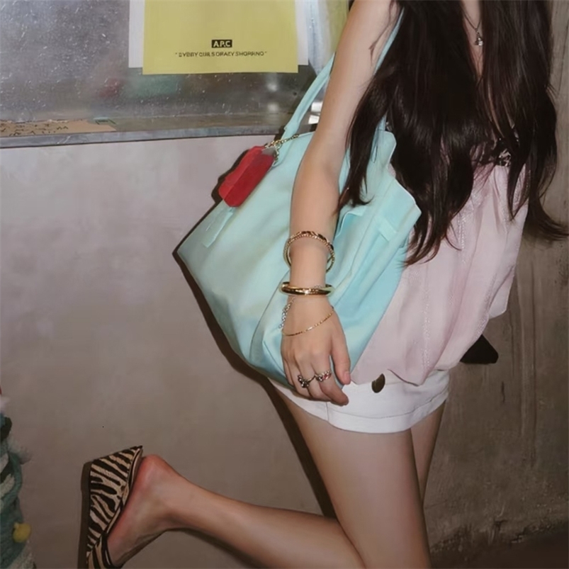 2026 PVC Jelly Bag Y2K Korean Style Candy Color Plastic Women Handbag Dopamine Colorful Summer Vacation Beach Tote Shoulder Bag 260915