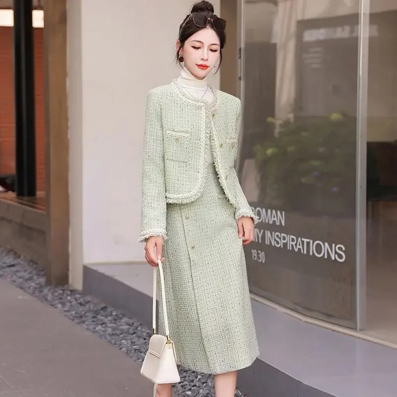 High Quality Elegant Tweed Two Piece Set for women Tassel Long Sleeve Jacket Coat High Waist Skirt Sets Office Lady Suit 260916