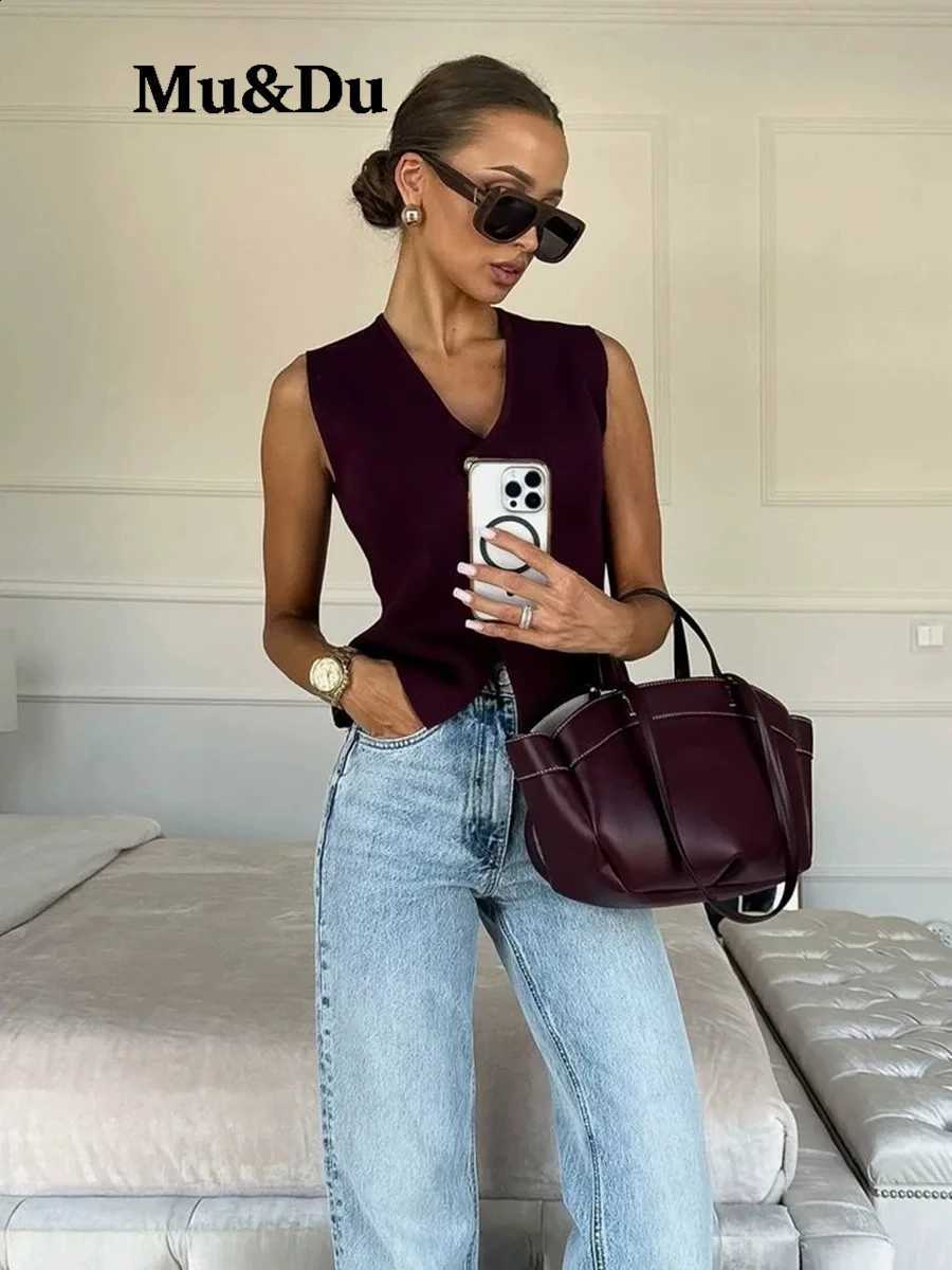 Sleeveless Knit Tank Top Cropped Vests for Women 2026 Button Summer Female Waistcoat Knitted Short TopsW260915