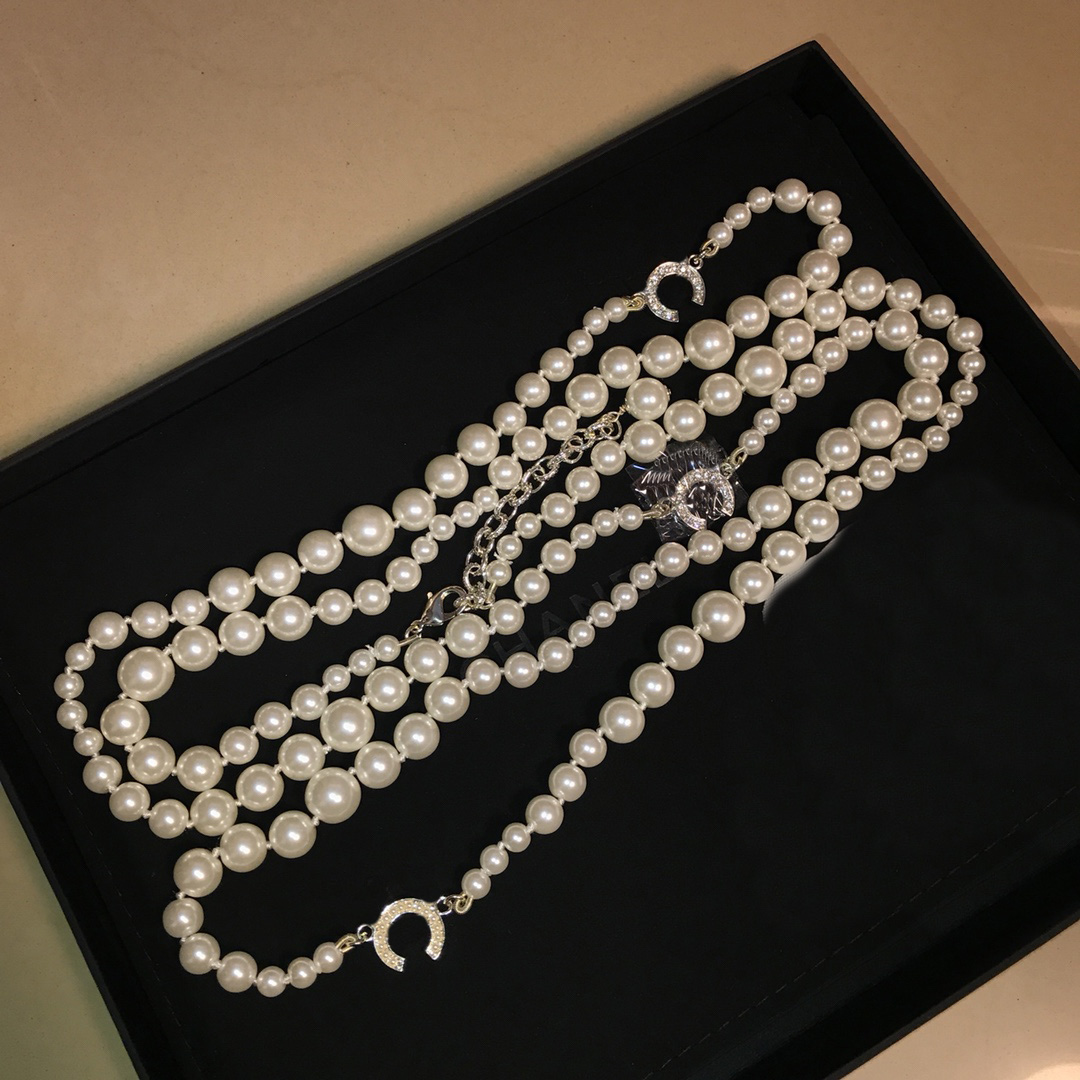 Designer leather Chokers Pendant Necklace C High Quality Luxury Letter Style with Diamonds Pearls Fashionable Gift for Women CC dfhg56fg54