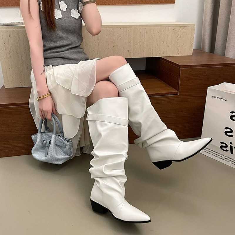 Style 2026 Autumn Pointed Pleated Women's Long Boots with Wide Leather s Simple and Elegant High-Top Cavalry Boots D260916