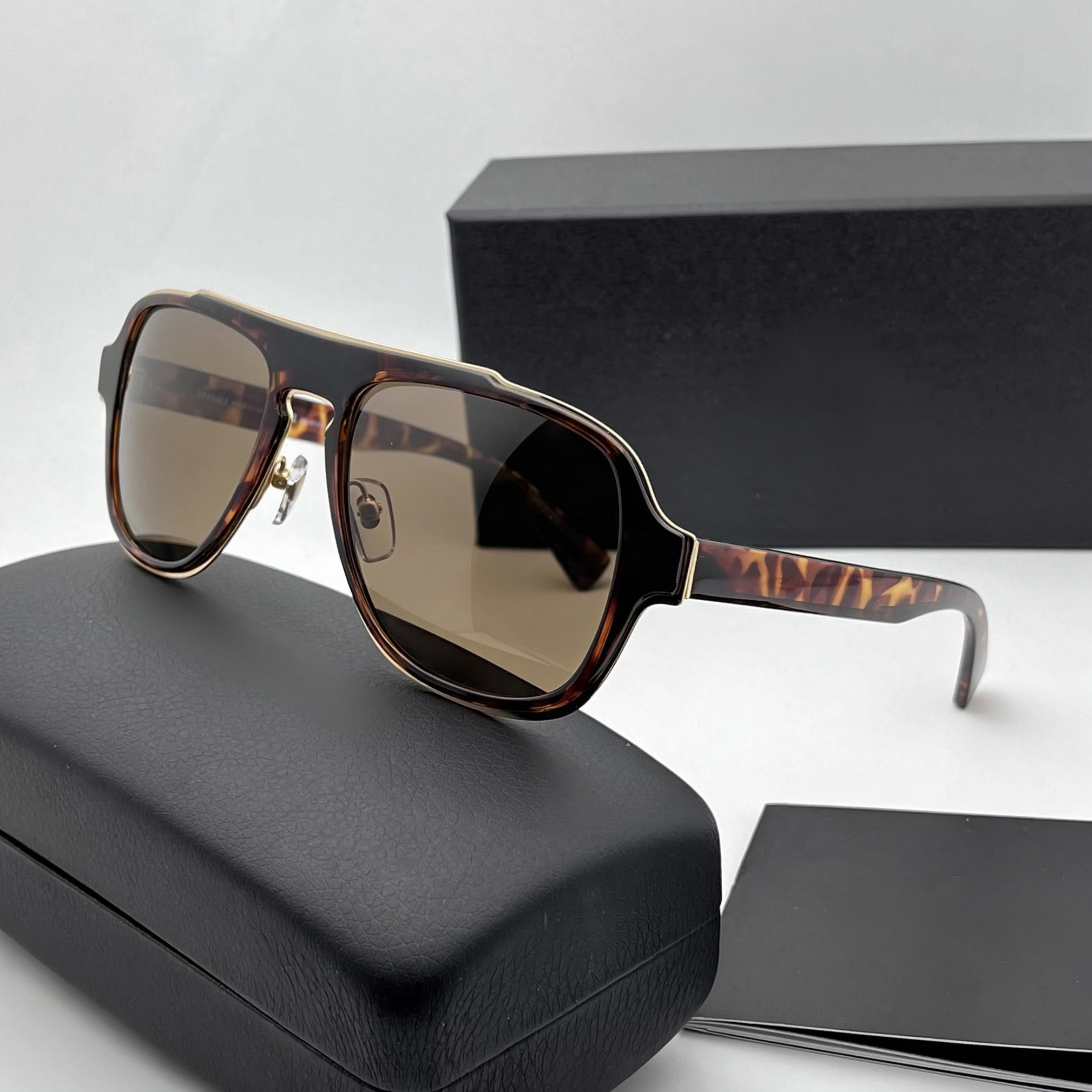 Sunglasses For Men Women Fashion 2199 Summer Designer Stylish High Street Hip Hop Style Anti-Ultraviolet UV400 Retro Plate Square Full Frame Glasses