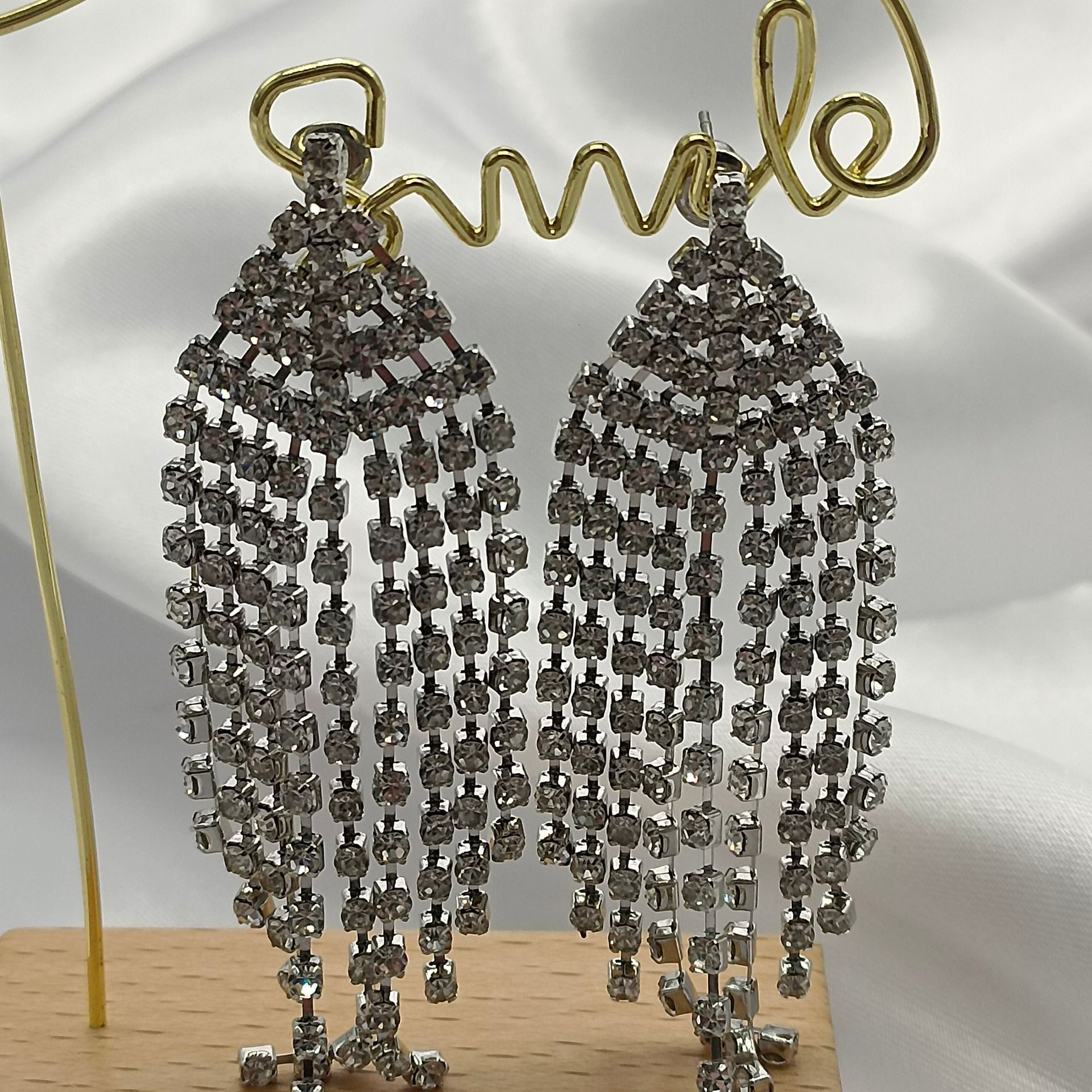 full rhinestone long tassel earrings claw chain ear accessories for girls' parties, new cross-border European and American style products