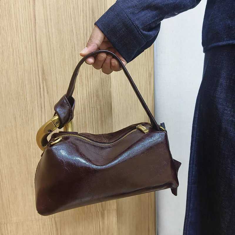 Designer Suede Solid Color Faux Hobo Bag High Quality Wen Luxury Design Cmute Crossbody Shoder Bags J260916