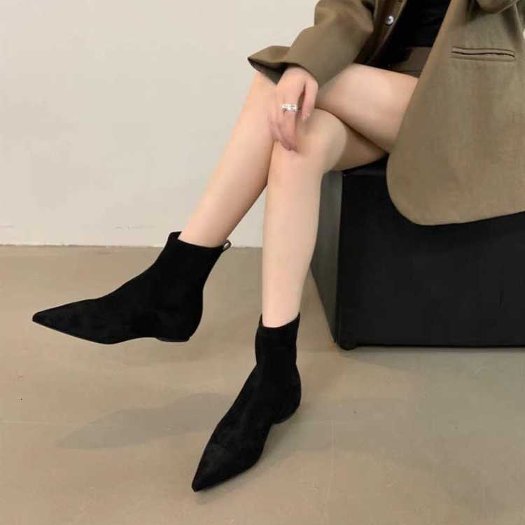 and Women's shoes 2025 autumn winter new style simple frosted suede flat socks boots temperament pointed short boots for women D260916