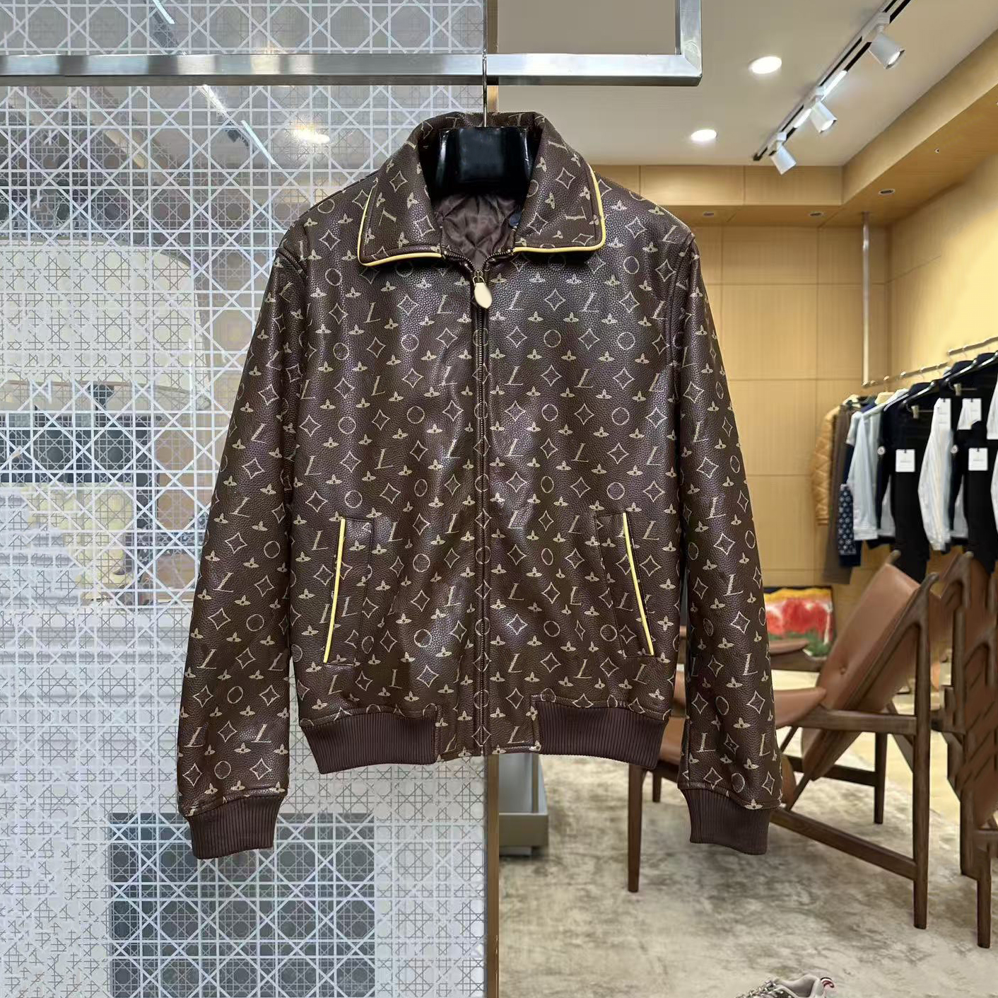 Designer jacket, high-quality leather baseball jersey, classic full letter print, fashionable casual men's and women's leather jacket