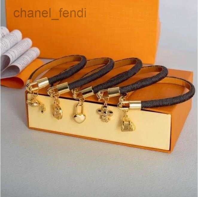 leather bracelet Fashion lock bracelet classic jewelry designer bracelet flat brown brand metal for men and women lovers jewelry gift