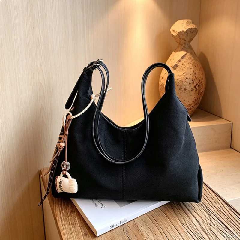 Designer PU 2026 Leather Wen's Hobo Tote Bag Vintage Large Capacity Underarm Shoder Bag Mti-Color for Daily Travel And Student Use J260916
