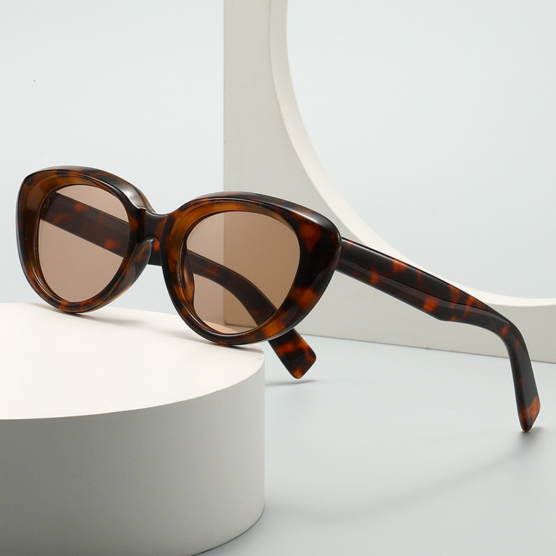 r Cat-Eye Model Runway For Men And Women, Trendy Street Style Fashion Sunglasses