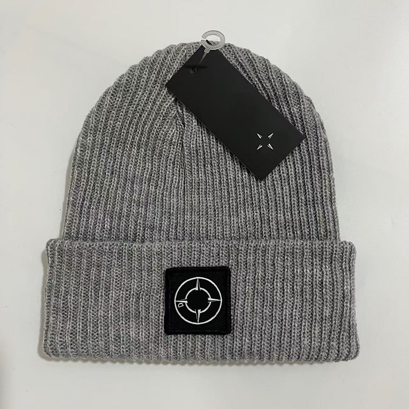 Fashion beanie men bonnet women winter hat spring outing warm knitted cap classic bonnet girl boy mutze woman High quality hats