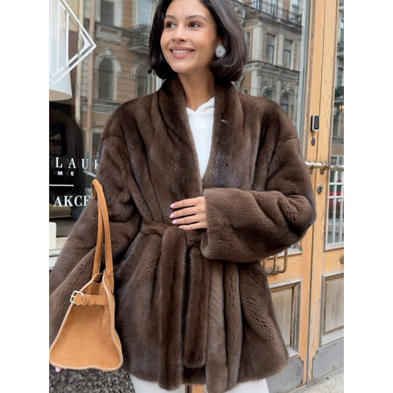 IDesigner's new short fur coat for autumn and winter is hot selling for women