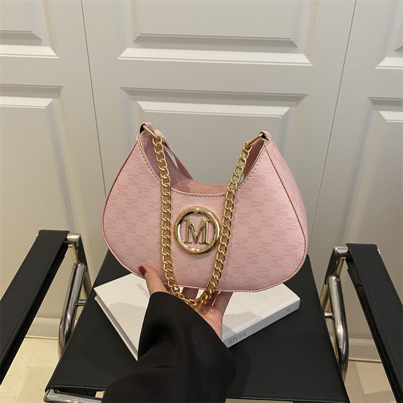 TB BHULAMTE Trendy Versatile Shoulder Bag, 2026 New Style, Retro Chic, Stylish, High-Quality, Suitable For Commuting And Casual Wear, Armpit Bag