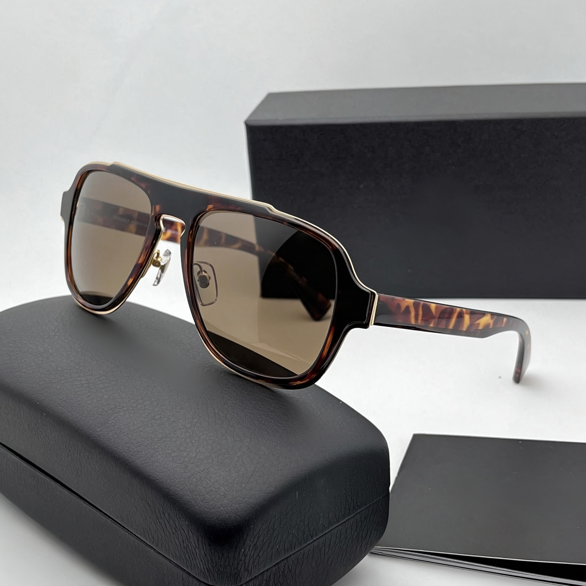 Sunglasses For Men Women Fashion 2199 Summer Designer Stylish High Street Hip Hop Style Anti-Ultraviolet UV400 Retro Plate Square Full Frame Glasses