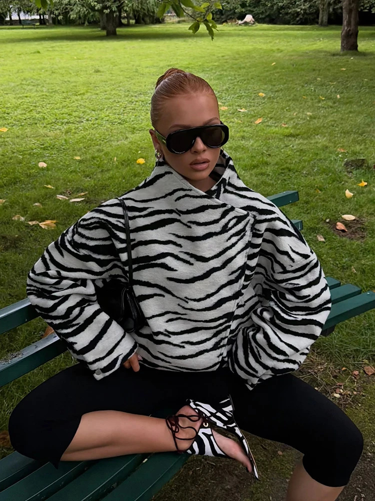 Fashion Zebra Print Asymmetric Coats Women Chic Wrap High Collar Oversized Dropshoulder Jacket Fall Winter Streetwear Outerwear 260915
