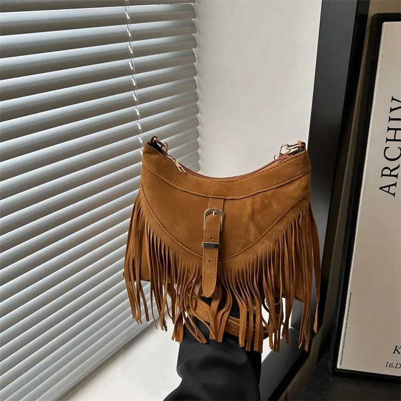 Designer Bag Boho Fringe Crossbody for Wen Vintage Tassel Shoder Bag Suede Leather Hobo Purse Wern Cowgirl Handbag Y2K Style J260916