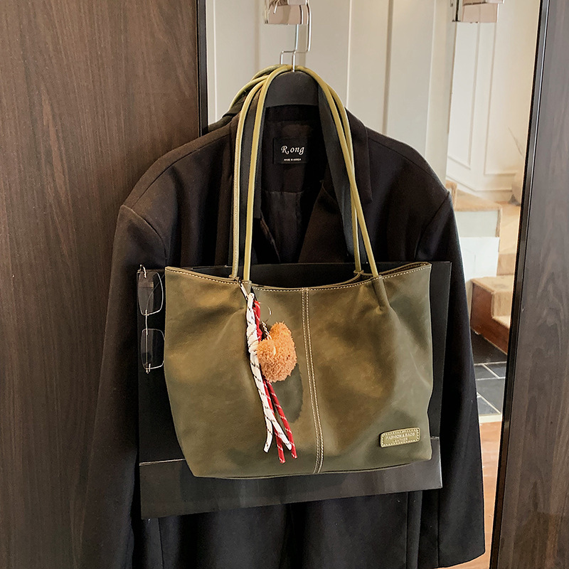 Cross-Border Best-Selling Women's Bag: Retro Soft Leather Shoulder Tote Large Capacity Commuter Bag, 2026 New Casual Handbag Designer Bag City