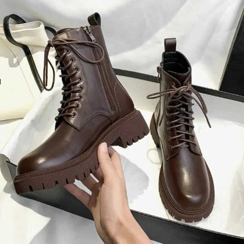 Ankle Leather Brown Boots Pu for Women 2025 Autumn Winter Short Plush Motorcycle Boots Woman Vintage Lace Up Zipper Shoes D260916