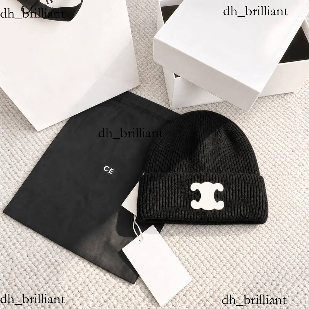 Winter Desingers Luxurys wool Warm Knitted Ear Protection Casual Temperament Cold Cap Ski Caps Multi color High quality Beanie Hats