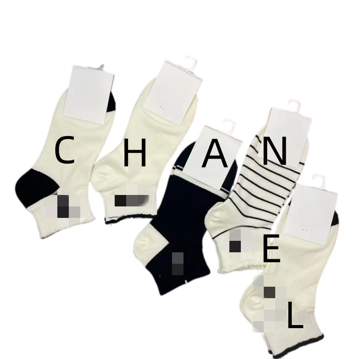 Various women's short socks,new arrivals, four-season sports socks, preppy style, all-over print