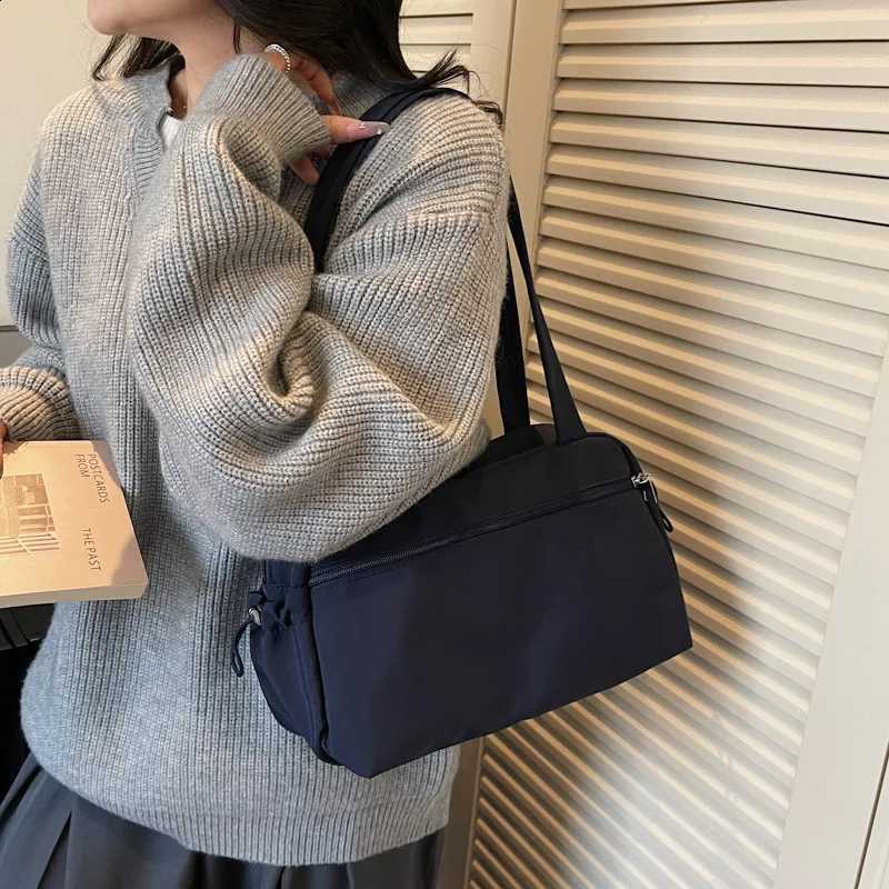 Designer Vintage Handbags for Korean Wen's Fiable Y3K Large Capacity Nyl Shoder Bag Solid Color Tote Bag Daily Cmuting Bag J260916