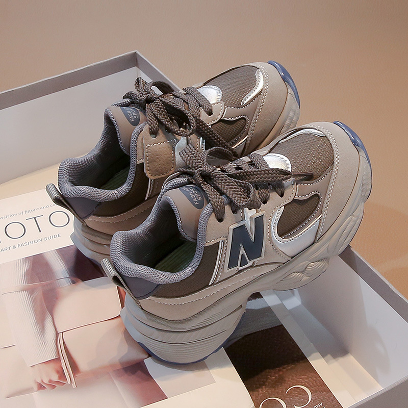 Children's Spring New Sports Fashion Girls' Running Shoes Leather Soft Sole Versatile Big Kids Lace-Up Trendy