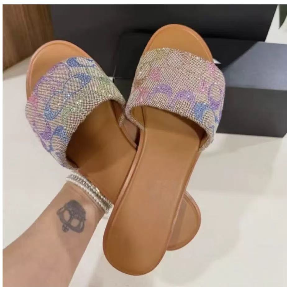 European and American 2026 Summer New Style Round-Toe Flat Solid Color Versatile Comfortable Daily Wear Sandals