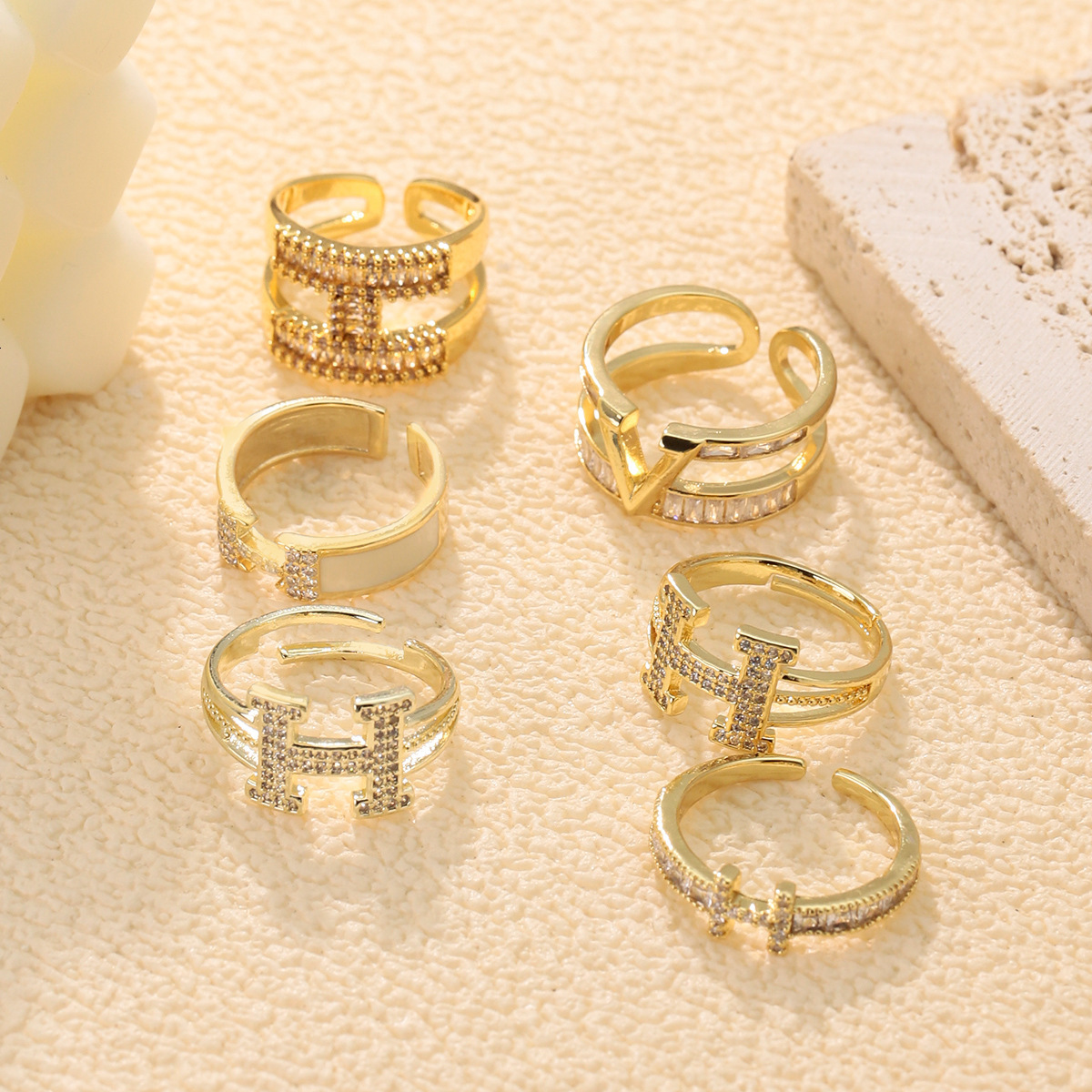 Womens Ring Jewelry Designer High End French Luxury Exclusive Copper Plated Gold Letter H/V Inlaid Diamond Boutique Accessories Adjustable Fashion O