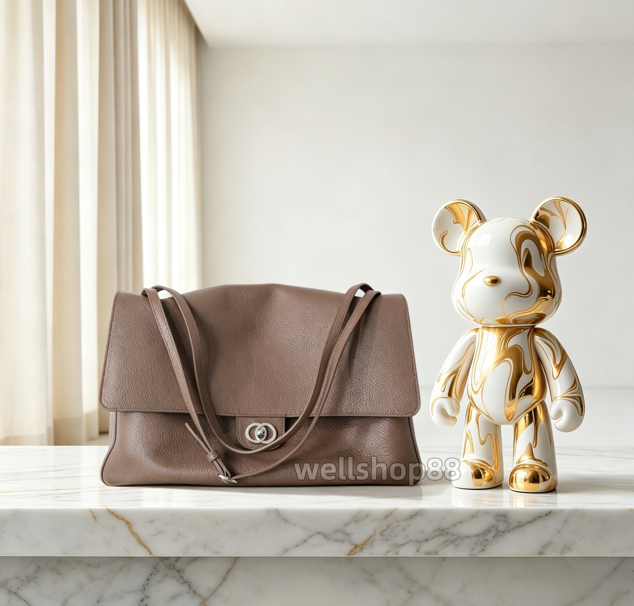 Designer Women Shoulder Bag 26s Maxi Flap Grain Cowhide Leather Vintage 25c Handbag Large Tote Bag for Travel Shopping and Daily Outing