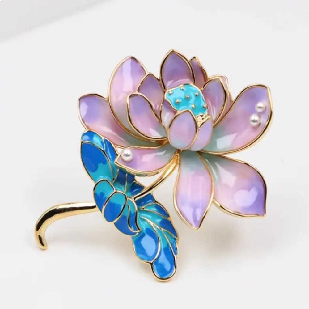Brooch Meaningful Fashion Gift Enamel Flower Pin A Symbol of Purity Elegance to Adorn Coats Scarves as a Thoughtful Present J260915