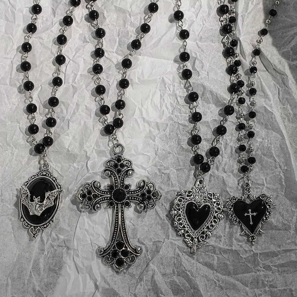 Bat Vintage Gothic Cross Dark Pendant Necklace Y2K Personalized Thorn Love Black Bead Stacked Necklace Suitable for Christmas GiT260916