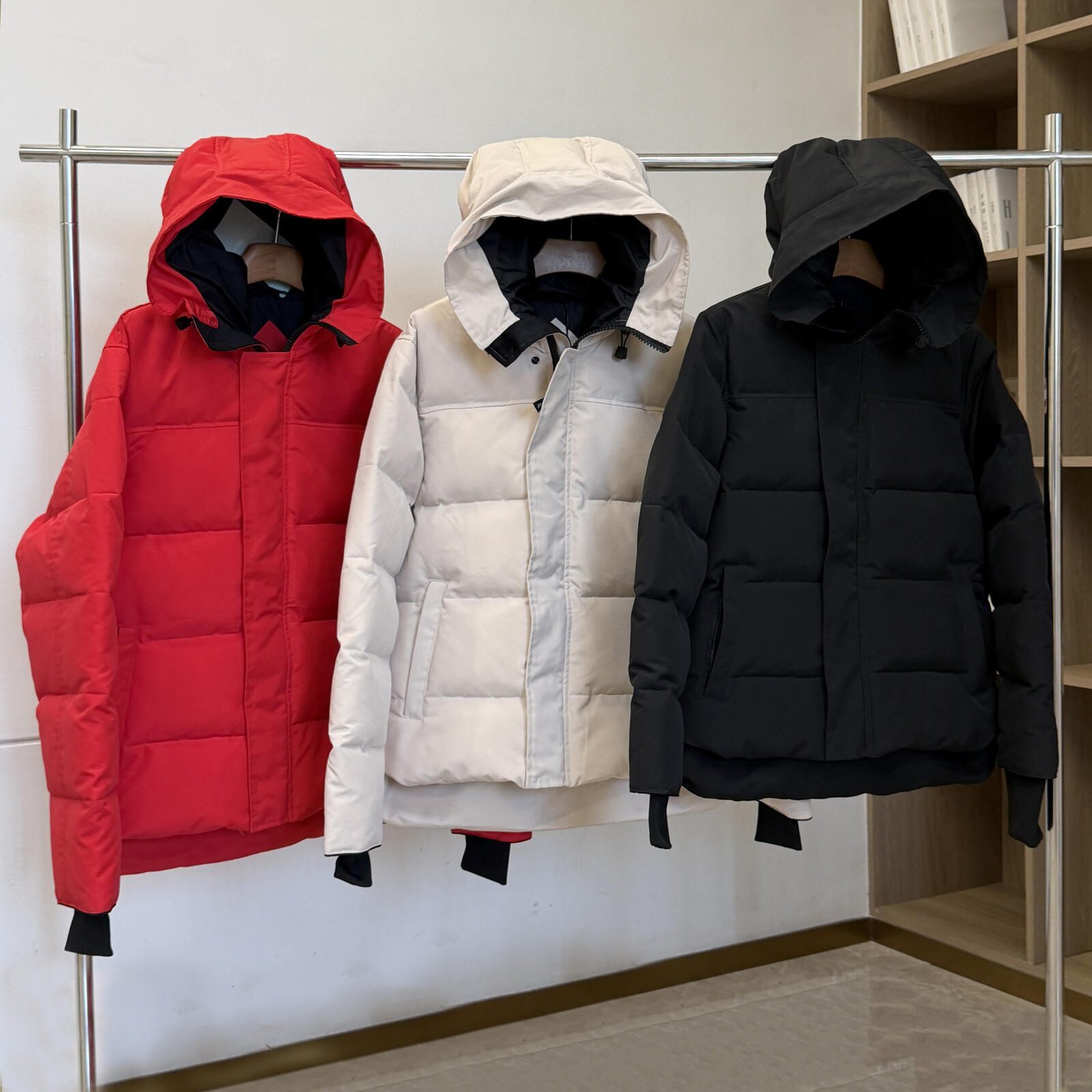 Designer High Quality Men Down Jacket Coat Real Big Wolf Fur Women Wyndham Overcoat Clothing Fashion Winter Jacket Outerwear Parka Doudoune Homme