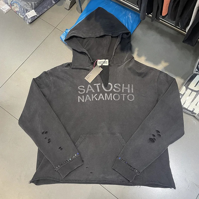 26FW Cotton Vintage Washed Black Destroy Collar Hole Pullovers Men Women Letters Satoshi Nakamoto Rivet Rhinestone Hoodie 260916