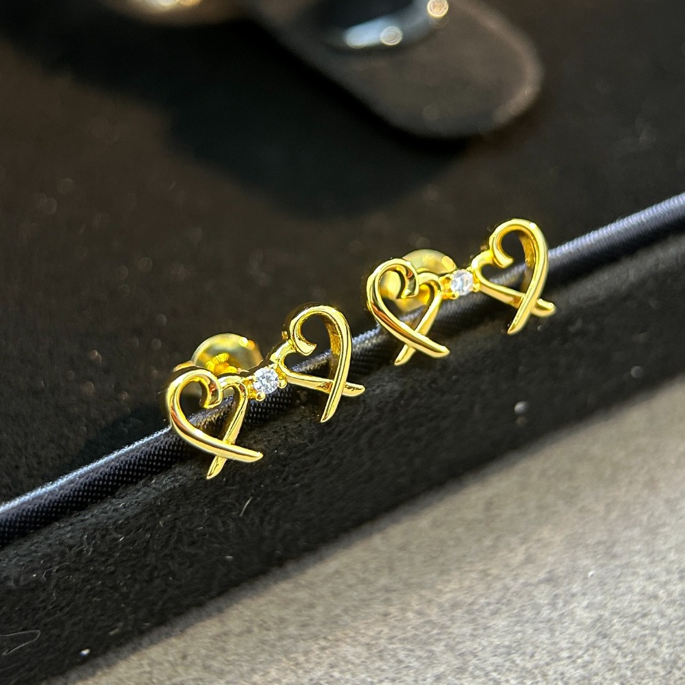 Designer Gold Open Heart Stud Earrings Tiny Zircon Stone Elegant Womens Fashion Jewelry Minimalist Ear Accessories For Wedding Daily Party