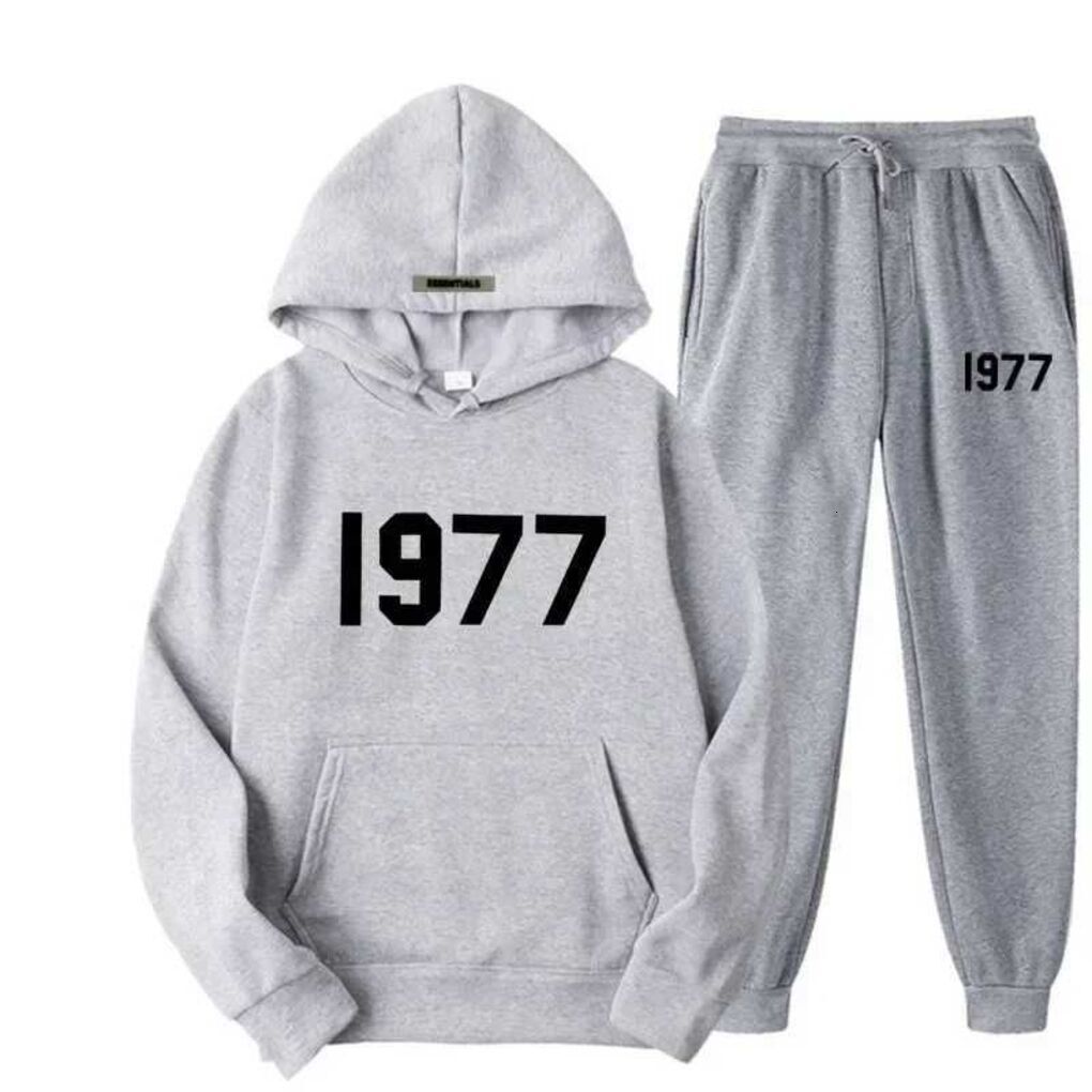 Essential 1977 Man Tracksuit Designer Essss Sportswear Two-Piece Set, Long Style, Loose Fit, Trendy Brand, Printed Design, Sporty And Casual Sporrt