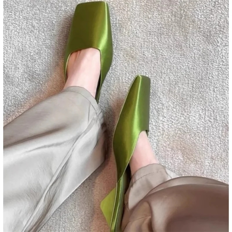 Satin Sandals Women Summer Sexy Square Head Strange Low Heel Slide Sandals Chunky Heel Slippers Women 260915