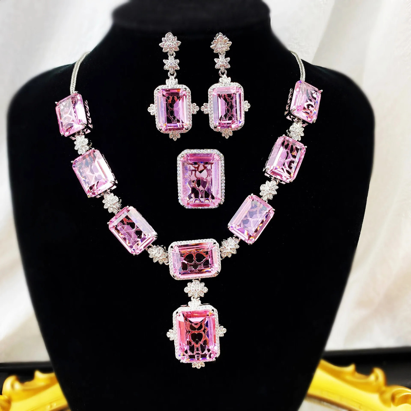 Top Quality Sterling 925 Silver Jewelry Sets Pink Cubic Zircon Ring Earrings Pendant Necklace Jewelry Set Wholesale Fine Jewelry 260916