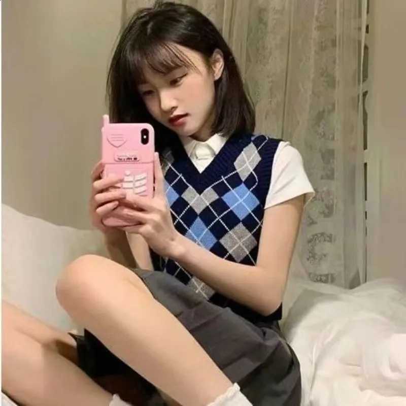 Argyle Chic Women's Knit V-Neck Vest Slim Fit Retro Preppy Pullover Sweater Sleeveless Top Color-Blocked Spring Autumn FashionW260916