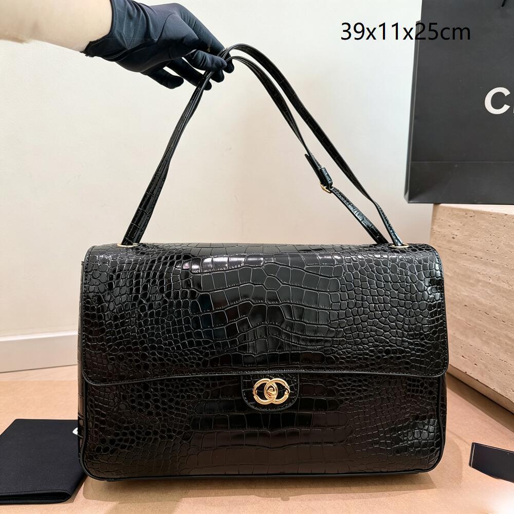 Designer tote bag Shoulder Luxury High Quality Classics Plaid Buckle Sheepskin And Caviar Flip Leather Wallet Quilted Bag Fashion Bags