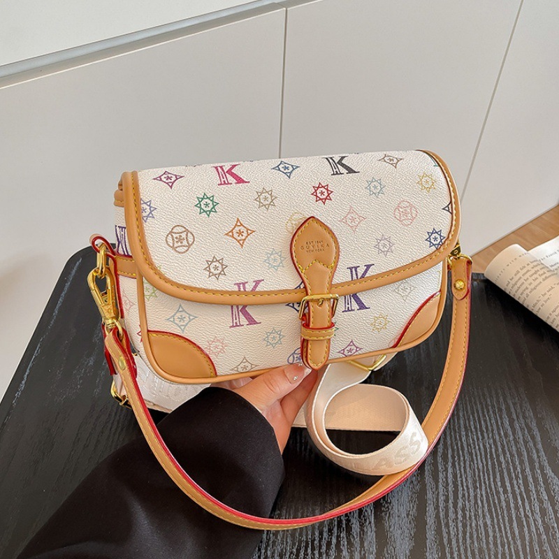 Luxury Brand Designer Women's Underarm Bag, Baguette Style, New Collection, Three-color Lightweight Luxury Stylish Versatile Fashion Shoulder A