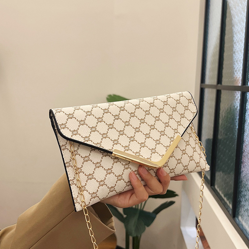 Wholesale Fashionable PU Women's Printed Chain Textured Shoulder Crossbody Bags, Casual And Simple Envelope Bags TB BHULAMTE