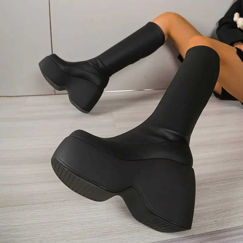 New Gothic Style 2024 Sexy Elegant Chunky Platform Women Ankle Boots Big Size 43 Walking Comfy Woman Shoes Platform Shoes D260916