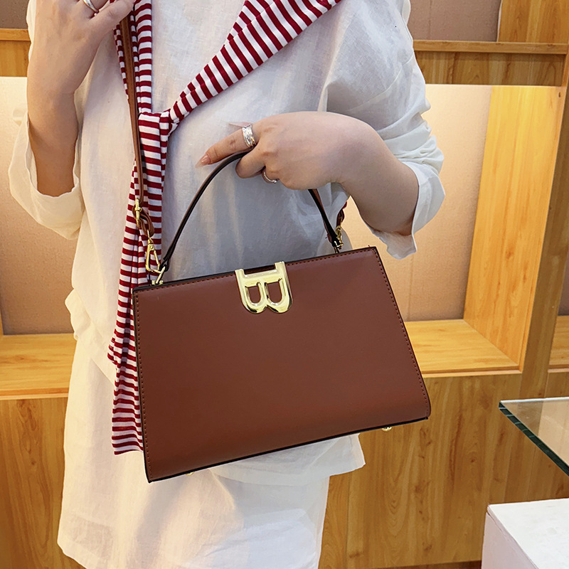 Multi-Color Vintage Hardware Buckle Handbag, Fashionable And Simple Shoulder Bag, New Cross-Border Solid Color Children's Bag TB BHULAMTE