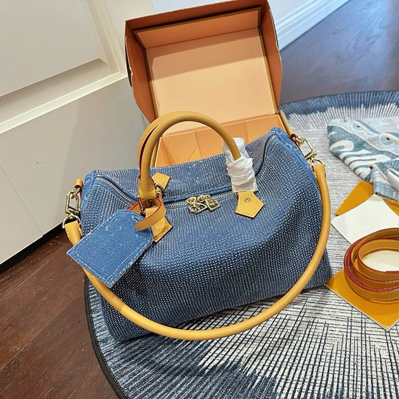 Diamond inlaid Letter Flower Pattern Designer Blue Pillow Duffel Tote Shoulder Bag Leather Strap Handbag Large Capacity Outdoor Sac Travel Bags Purs