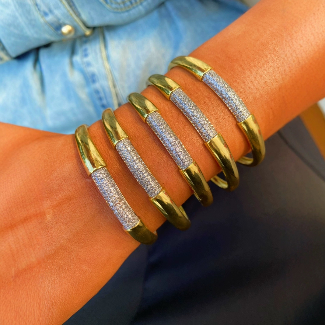 Luxurious Designer Chic Style Elegant And Simple Cool Style Two-color Micro-set Zirconia Ring, Bracelet Set And Decorative Item