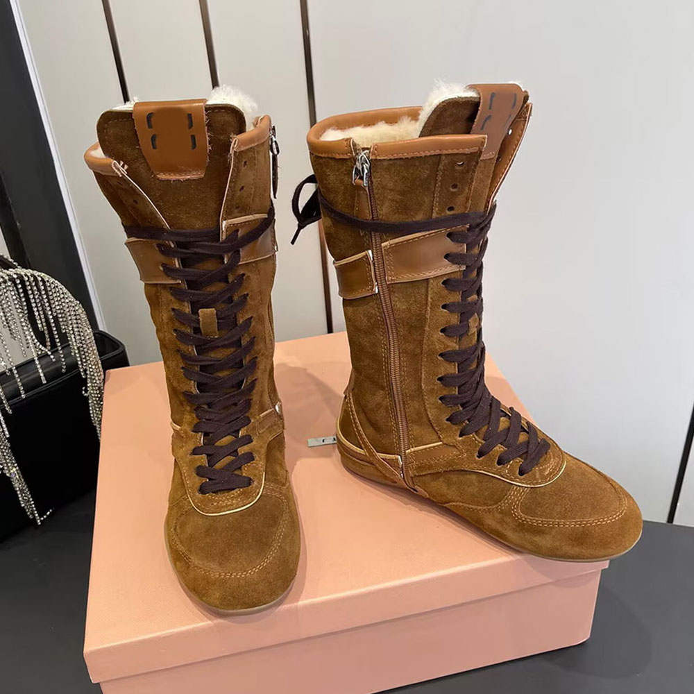 Luxury Designer Womens Suede Boot Autumn Winter Snow Boots retro style fashion brand boots warm shearling lining signature lnight boot rubber non sl