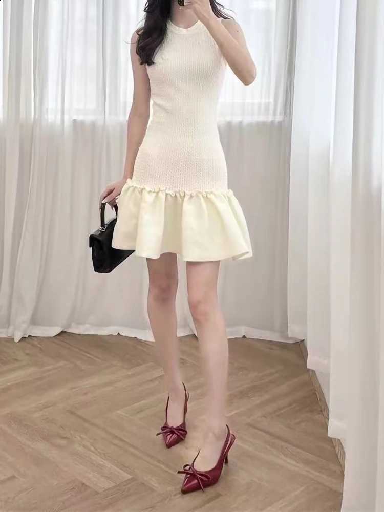 New 2025 Summer Fashion Ruffles Mini Knitted Tank Dress Women Sleeveless Round Neck Slim Trumpet Robe Ladies C260917