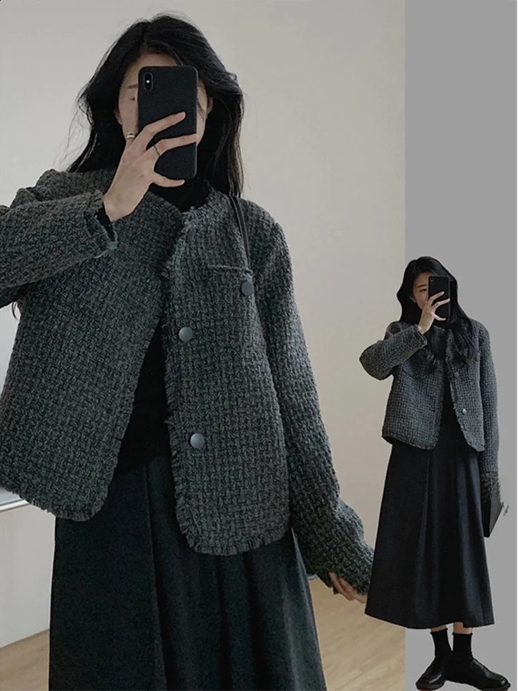 Fashionable Short Woolen Coat Womens Spring Autumn Loose Long Sleeve Tassel Simple Style Outerwear Ladys Warm Top 260916