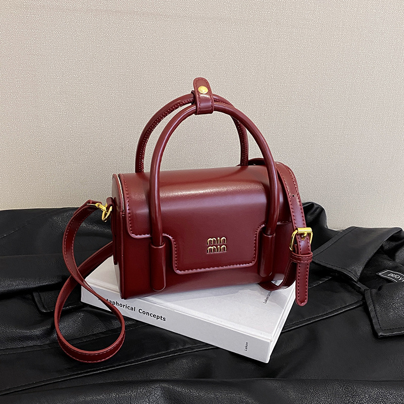 Shoulder Bag Retro Mini Box Handbag With Gold Hardware Detachable Strap And Top Handle For Women Daily Commuter Travel Gift